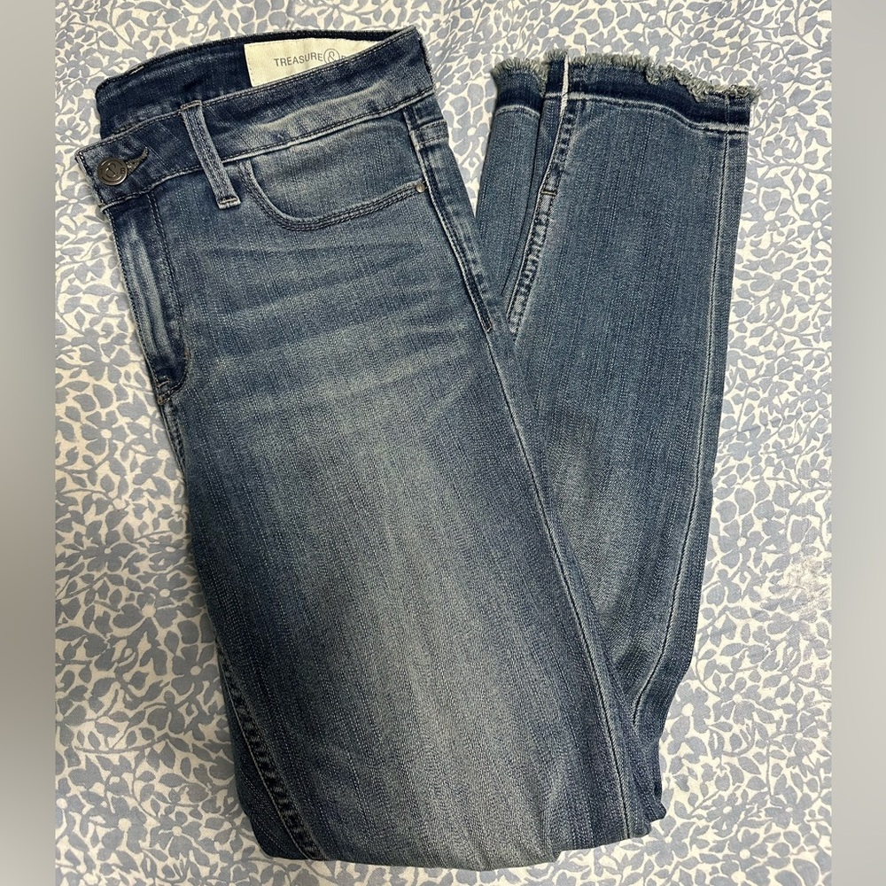 Treasure & Bond Women’s Skinny Jeans